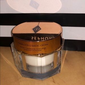 Charlotte Tilbury Magic Cream